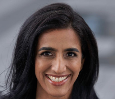 Dr. Ayesha Khanna